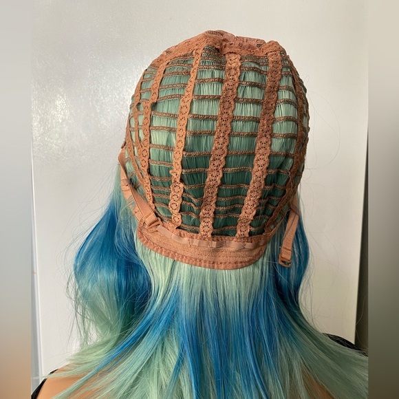 Medium Wig Aqua Green + Blue two tone 16” with bangs - Picture 2 of 5